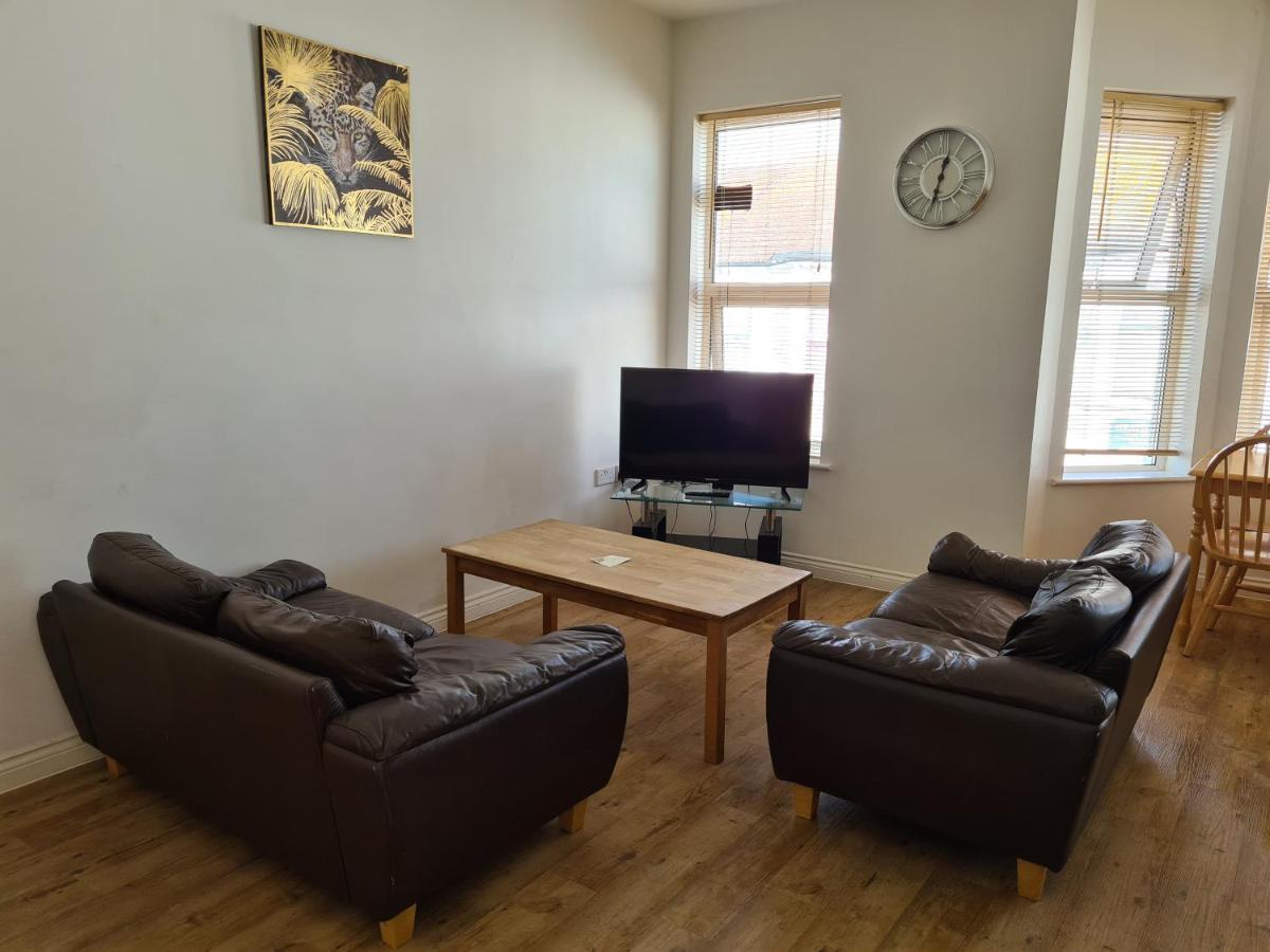 Yarmouth Apartments, Street Permit Parking, Close To Everything, Beach, Pier, Free Wifi Great Yarmouth Exterior photo